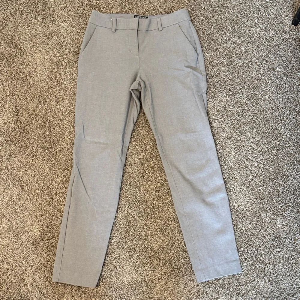 Express Women’s Columnist Light Gray Dress Pants